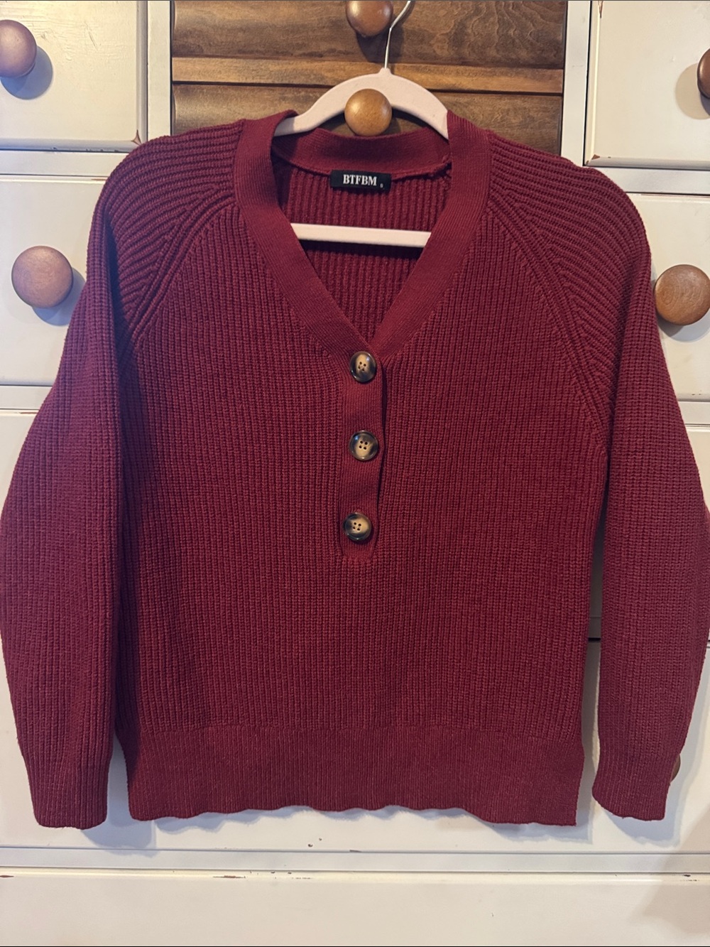 Women's Maroon Button-Front Dress V-Neck Sweater *SMALL*